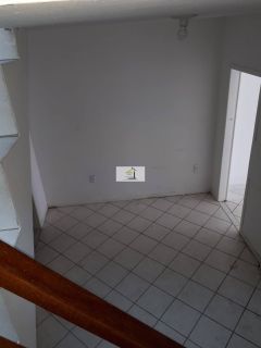 Excelente casa com otima localizada no Kobrasol