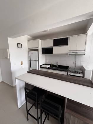 Lindo apartamento mobiliado de 02 quartos com garagem na Palhoça