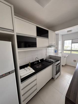 Lindo apartamento mobiliado de 02 quartos com garagem na Palhoça