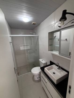 Lindo apartamento mobiliado de 02 quartos com garagem na Palhoça