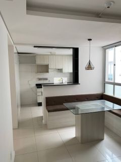 Excelente apartamento semi mobiliado em condomínio fechado no bairro Areias