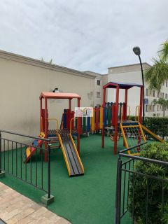 Excelente apartamento semi mobiliado em condomínio fechado no bairro Areias