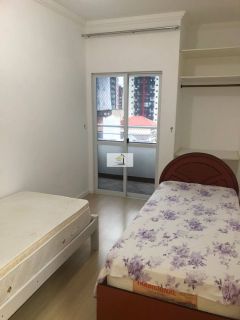 Apartamento de 2 quartos mobiliado bem localizado no Kobrasol