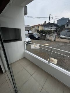 Excelente apartamento em Serraria de 02 quartos