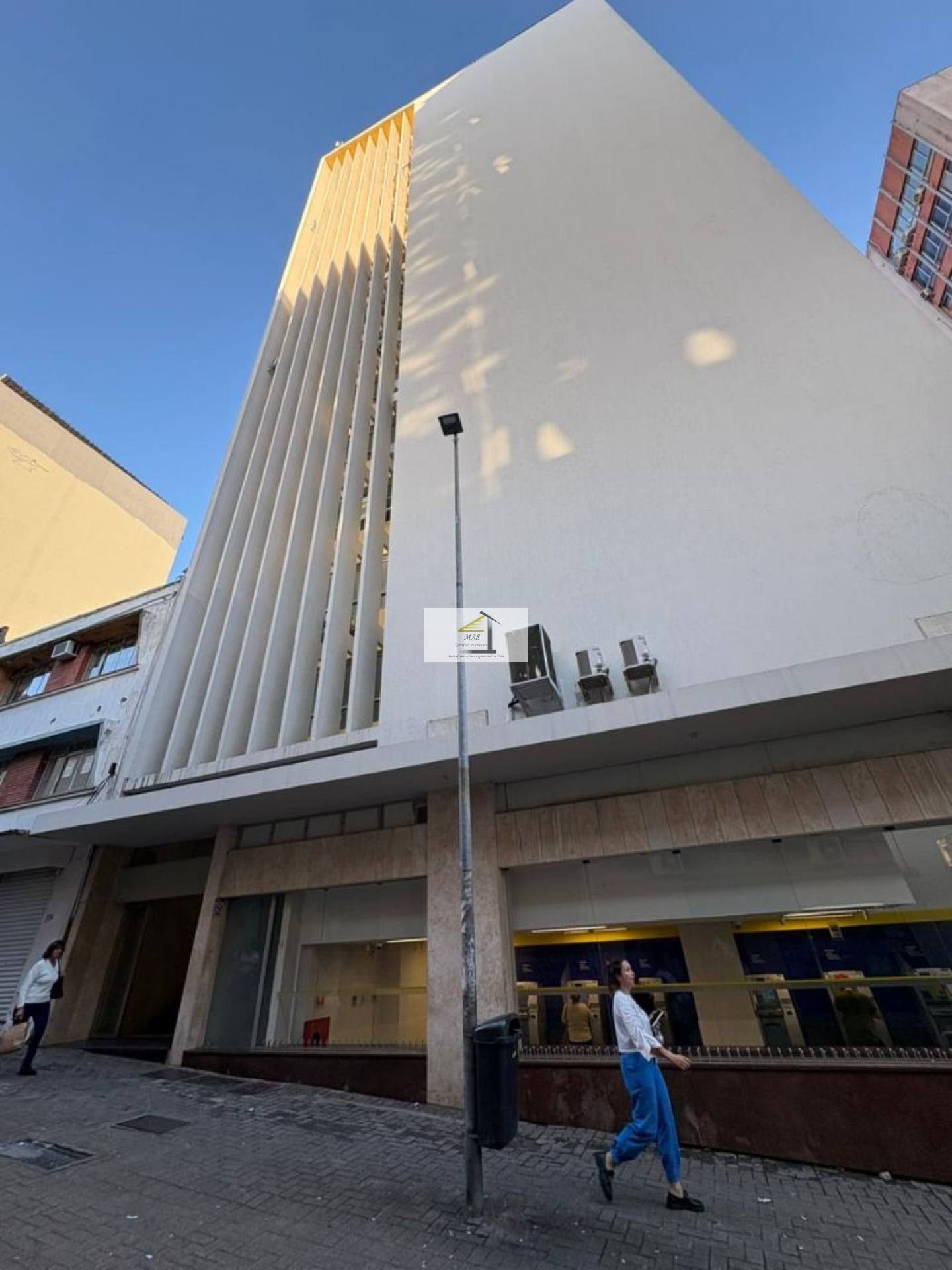 Sala Comercial à venda – Centro de Florianópolis (Rua Felipe Schmidt, Ed. CEISA)
