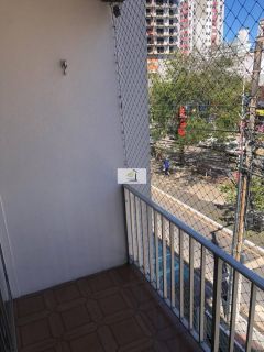 Apartamento com excelente localização de frente ao calçadão do kobrasol