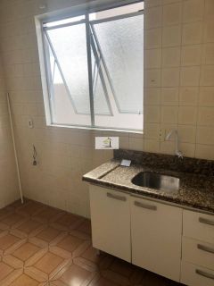 Apartamento com excelente localização de frente ao calçadão do kobrasol