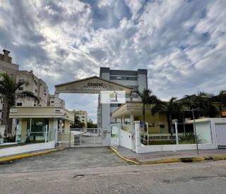 Excelente apartamento p/ LOCAÇÃO/ sacada com churrasqueira e linda vista - Ponta de Baixo, São josé