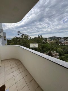 Excelente apartamento p/ LOCAÇÃO/ sacada com churrasqueira e linda vista - Ponta de Baixo, São josé