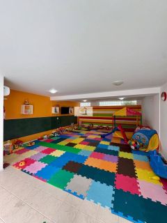 Excelente apartamento p/ LOCAÇÃO/ sacada com churrasqueira e linda vista - Ponta de Baixo, São josé