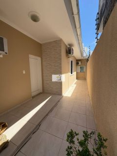 Linda casa à venda em excelente localização no Jardim Atlântico, Florianópolis/SC