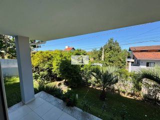 Linda casa de alto padrão com vista mar em Santo Antônio de Lisboa – Condomínio fechado