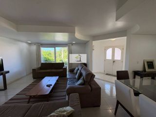 Linda casa de alto padrão com vista mar em Santo Antônio de Lisboa – Condomínio fechado