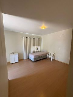 Linda casa de alto padrão com vista mar em Santo Antônio de Lisboa – Condomínio fechado