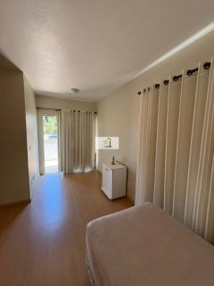 Linda casa de alto padrão com vista mar em Santo Antônio de Lisboa – Condomínio fechado