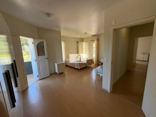 Linda casa de alto padrão com vista mar em Santo Antônio de Lisboa – Condomínio fechado