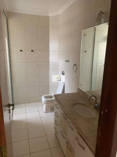 Apartamento de 03 quartos com planejados em excelente localização no Kobrasol