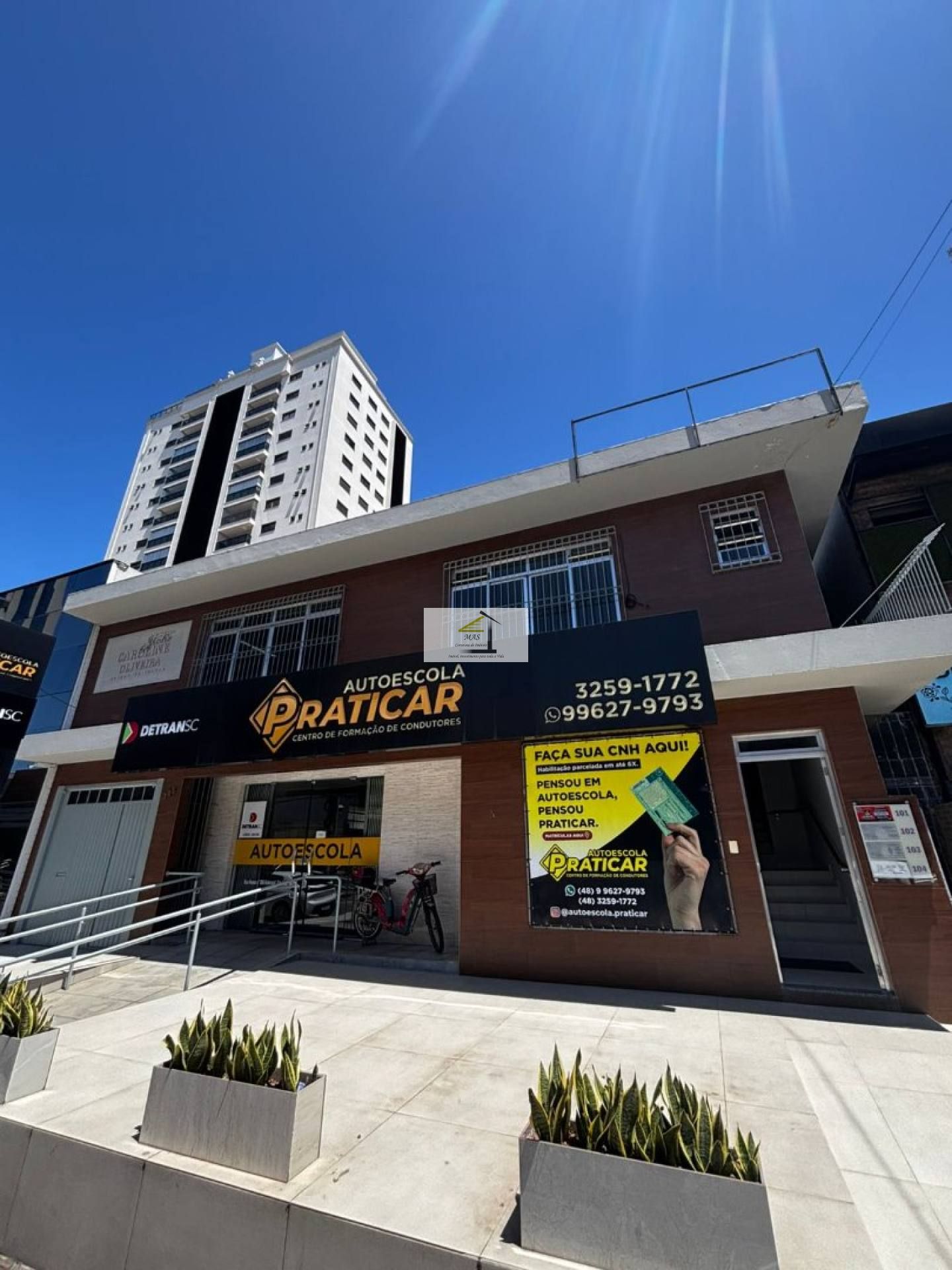 Excelente Sala Comercial de Frente para a Rua Koesa – Localização Estratégica em Campinas