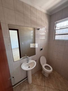 Excelente Sala Comercial de Frente para a Rua Koesa – Localização Estratégica em Campinas