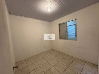 Oportunidade! Casa à venda com 3 dormitórios e quintal espaçoso em Capoeiras, Florianópolis