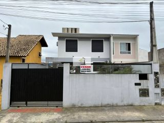 Sobrado à Venda no Ipiranga – 3 Dormitórios, Suíte e Amplo Quintal para Viver com Conforto