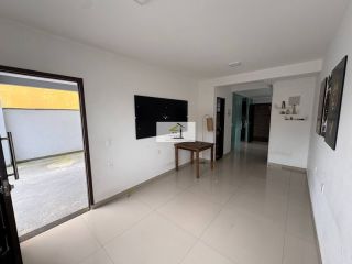 Sobrado à Venda no Ipiranga – 3 Dormitórios, Suíte e Amplo Quintal para Viver com Conforto