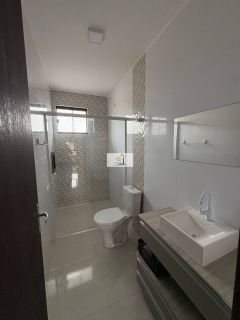 Sobrado à Venda no Ipiranga – 3 Dormitórios, Suíte e Amplo Quintal para Viver com Conforto