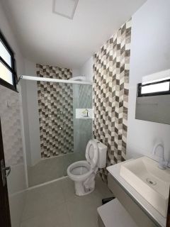 Sobrado à Venda no Ipiranga – 3 Dormitórios, Suíte e Amplo Quintal para Viver com Conforto