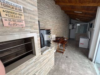 Sobrado à Venda no Ipiranga – 3 Dormitórios, Suíte e Amplo Quintal para Viver com Conforto