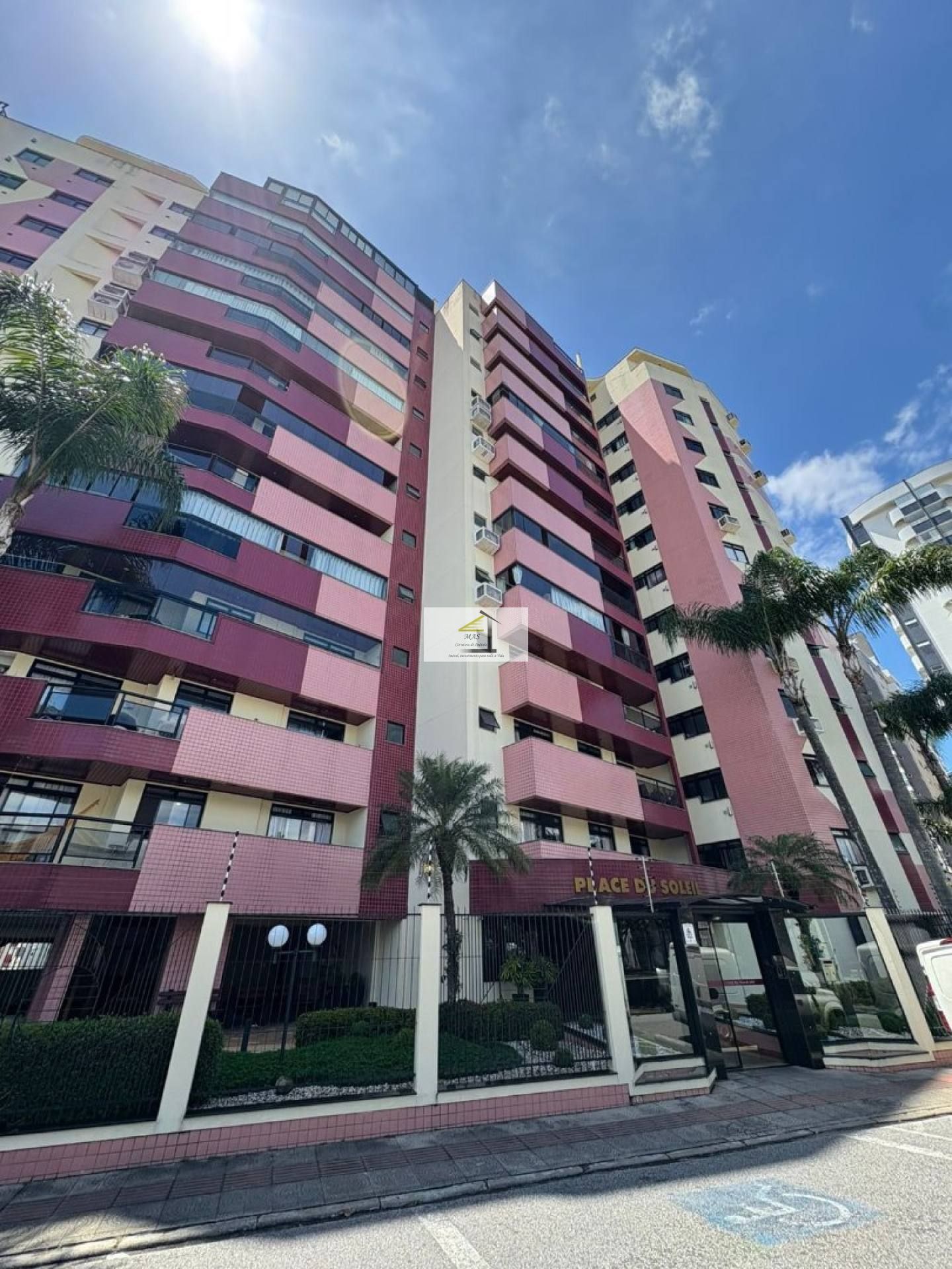 Apartamento dos Seus Sonhos à Venda no Bairro Kobrasol – Place du Soleil