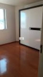 Apartamento de 2 Quartos com Sacada em Localização Privilegiada