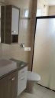 Apartamento de 2 Quartos com Sacada em Localização Privilegiada