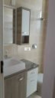 Apartamento de 2 Quartos com Sacada em Localização Privilegiada