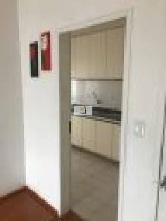 Apartamento de 2 Quartos com Sacada em Localização Privilegiada