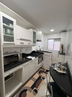 Apartamento à venda com vista para o mar e garagem no Kobrasol – Edifício Arcobaleno