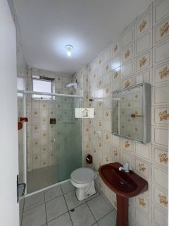 Excelente apartamento de 3 Dormitórios com Garagem na Praia Comprida – São José