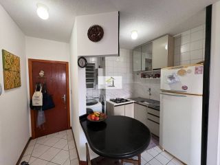 Apartamento com vista para o mar em excelente localização no Kobrasol
