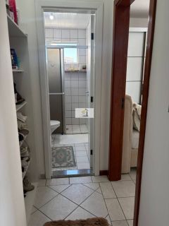 Apartamento com vista para o mar em excelente localização no Kobrasol