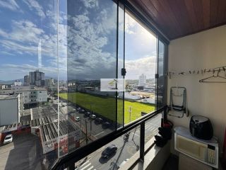 Apartamento com vista para o mar em excelente localização no Kobrasol