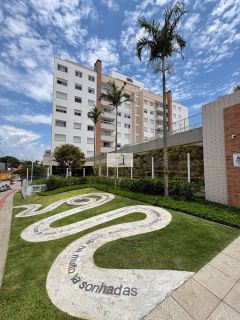 Lindo apartamento de 2 quartos com sacada gourmet e vista para o mar no Estreito