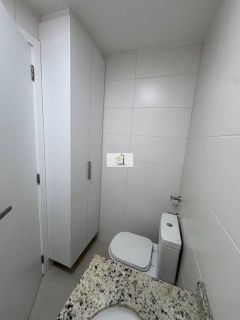 Lindo apartamento de 2 quartos com sacada gourmet e vista para o mar no Estreito