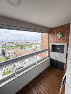 Apartamento Semi Mobiliado para Locação com Sacada
