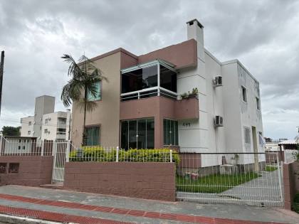 Apartamento com 2 dormitórios e sacadas no Residencial Florença – Forquilinhas | São José