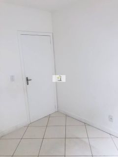 Apartamento bem localizado de 03 quartos no Kobrasol