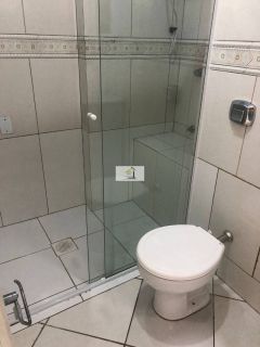 Apartamento bem localizado de 03 quartos no Kobrasol