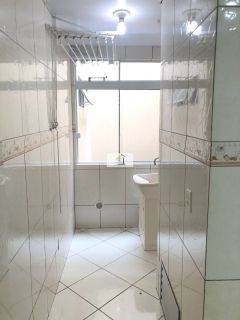 Apartamento bem localizado de 03 quartos no Kobrasol