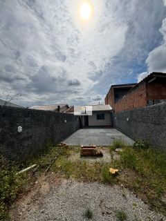 Linda casa de 03 QUARTOS - Em Forquilhas