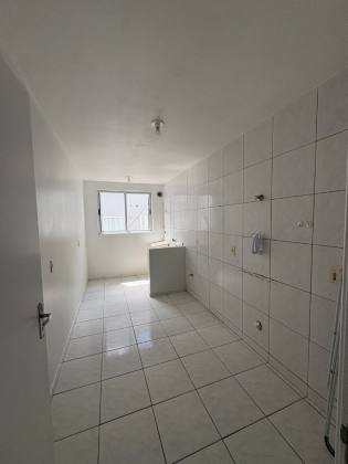 Excelente apartamento de 2 quartos com sacada no Caminho do Sol – Lazer completo em Palhoça