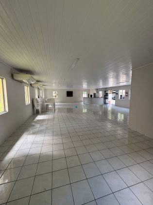 Excelente apartamento de 2 quartos com sacada no Caminho do Sol – Lazer completo em Palhoça