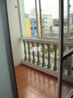 Excelente apartamento de 03 quartos, sacada e garagem no Kobrasol.